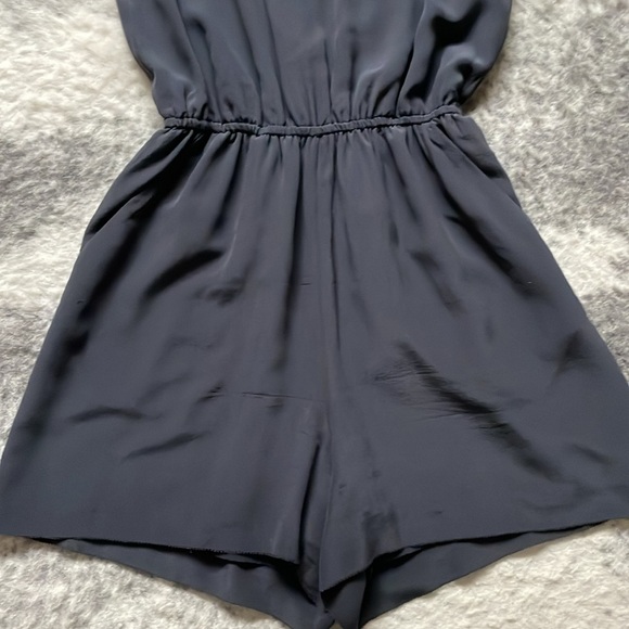 Aritzia Wilfred Silk Sleeveless Romper - Picture 5 of 16